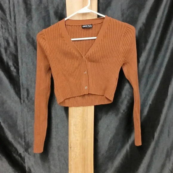 Shein size small Brown long sleeve crop top with clear buttons - Picture 2 of 5